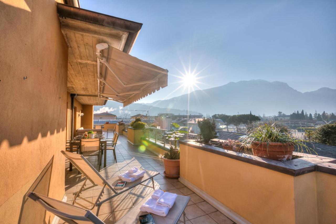 Antares150M From The Lake - Happy Rentals Riva del Garda Exteriör bild