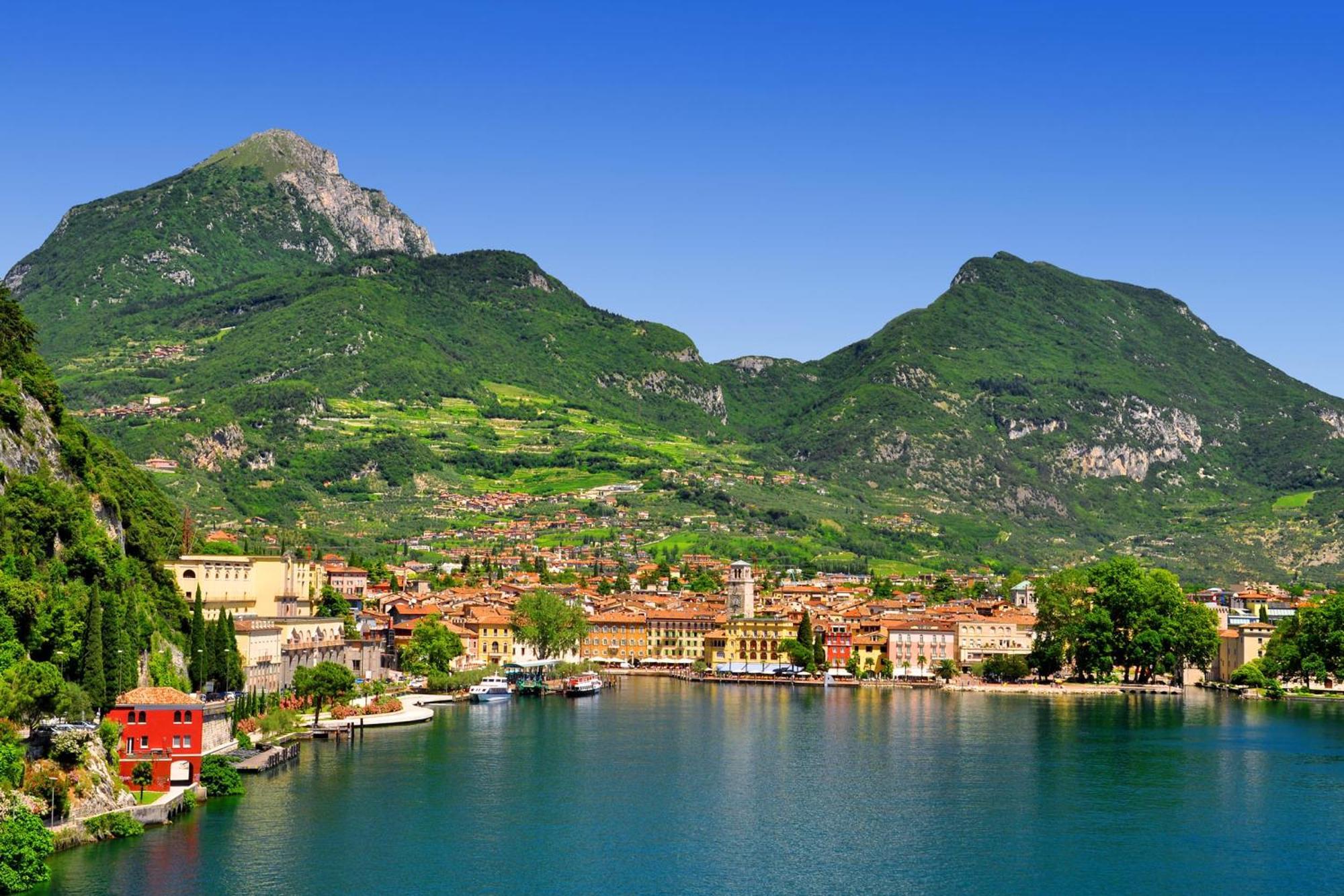 Antares150M From The Lake - Happy Rentals Riva del Garda Exteriör bild