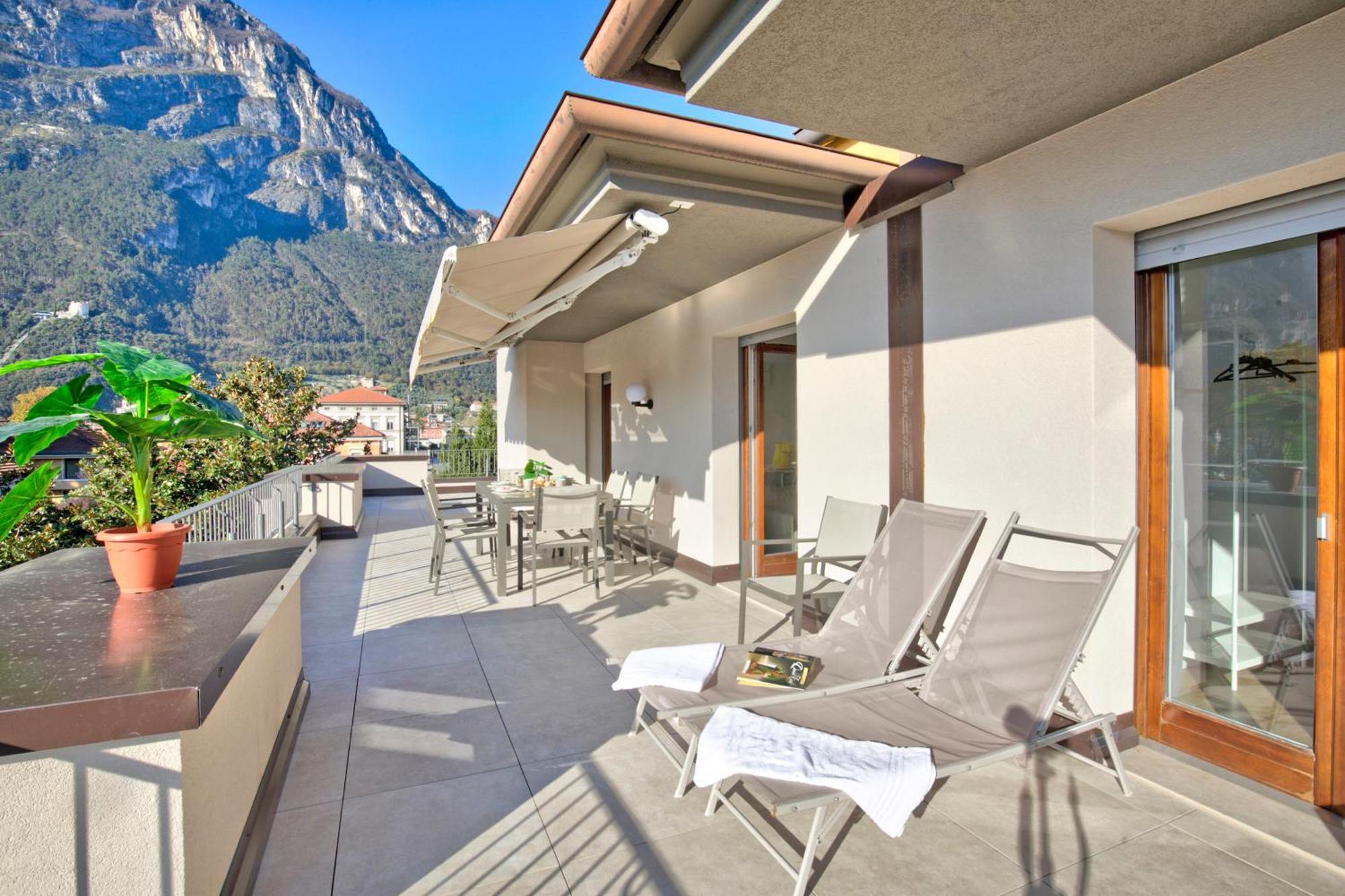 Antares150M From The Lake - Happy Rentals Riva del Garda Exteriör bild